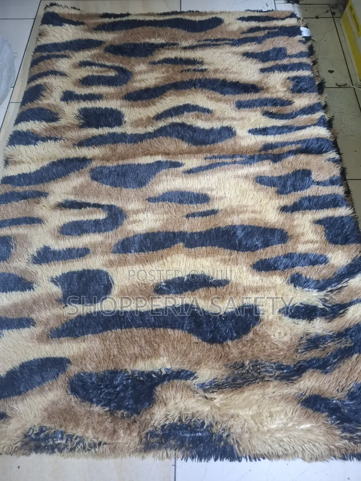 Fluffy Carpet 7x10