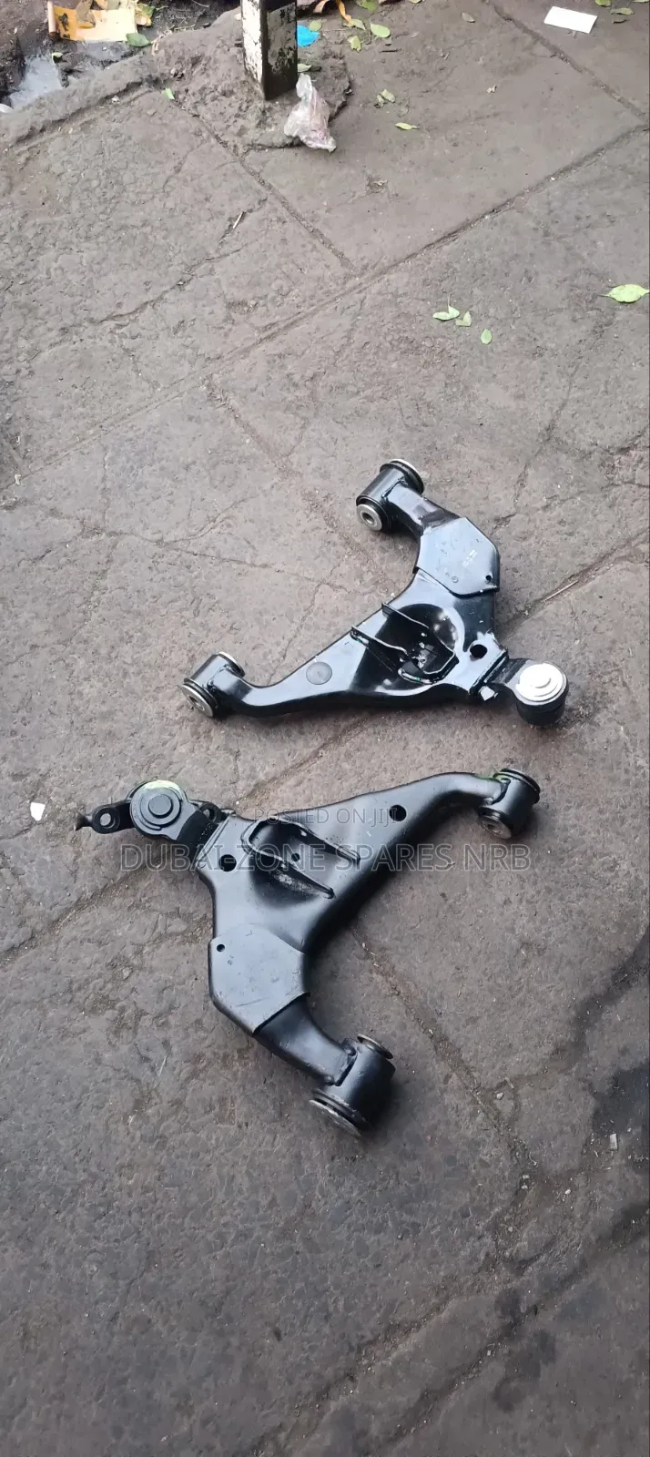 Lower Arms Hilux Vigo D-4d