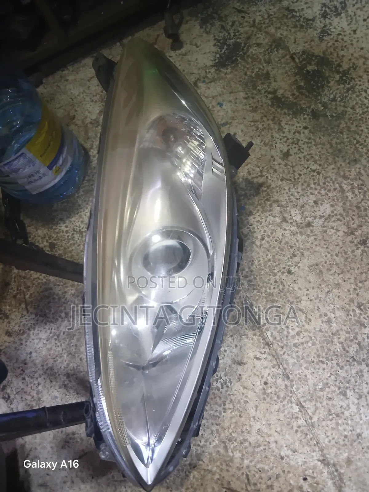 Mazda Premacy/Nissan Lafesta Headlight