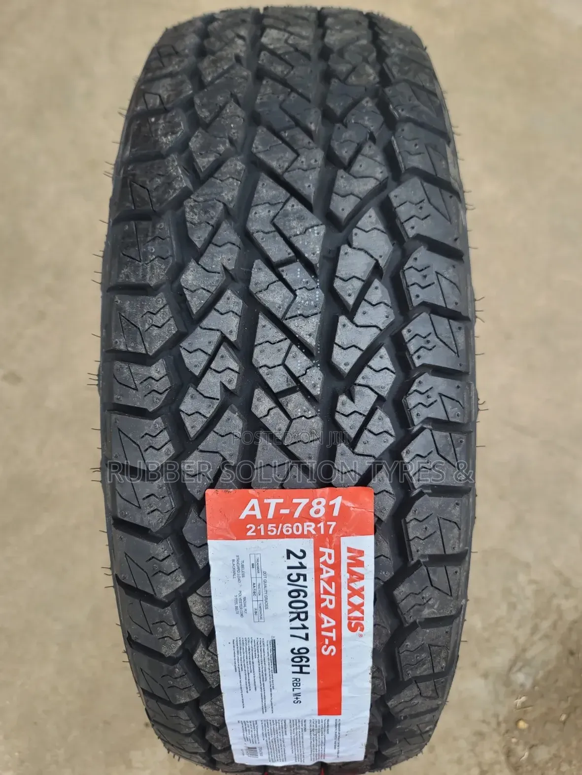215 /60 R17 Maxxis Tyres Razr a/T-781 All-Terrain