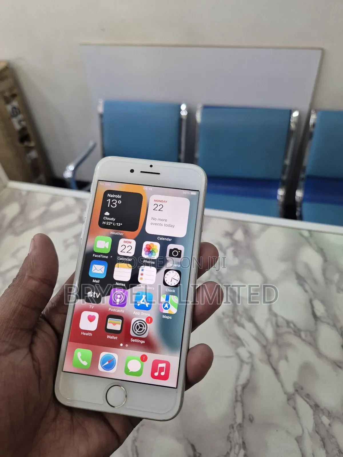 Apple iPhone 8 64 GB White