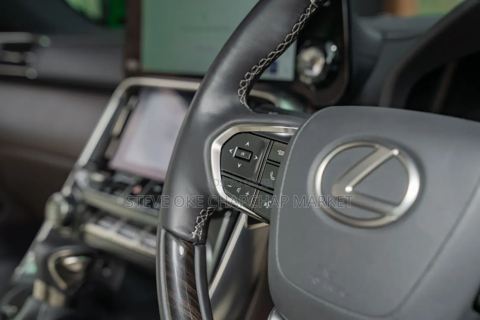 Lexus LX 600 2022 White