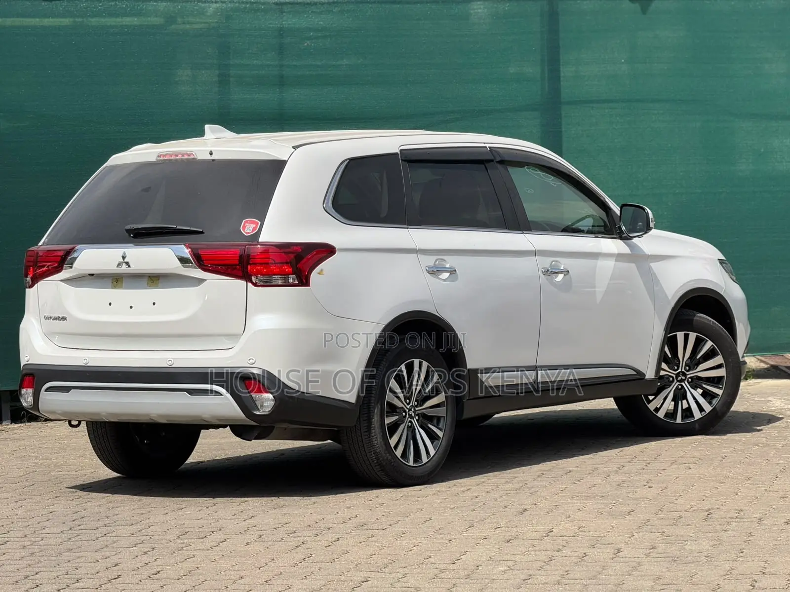 Mitsubishi Outlander 2020 White