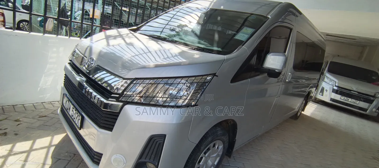 Toyota HiAce 2021 Silver