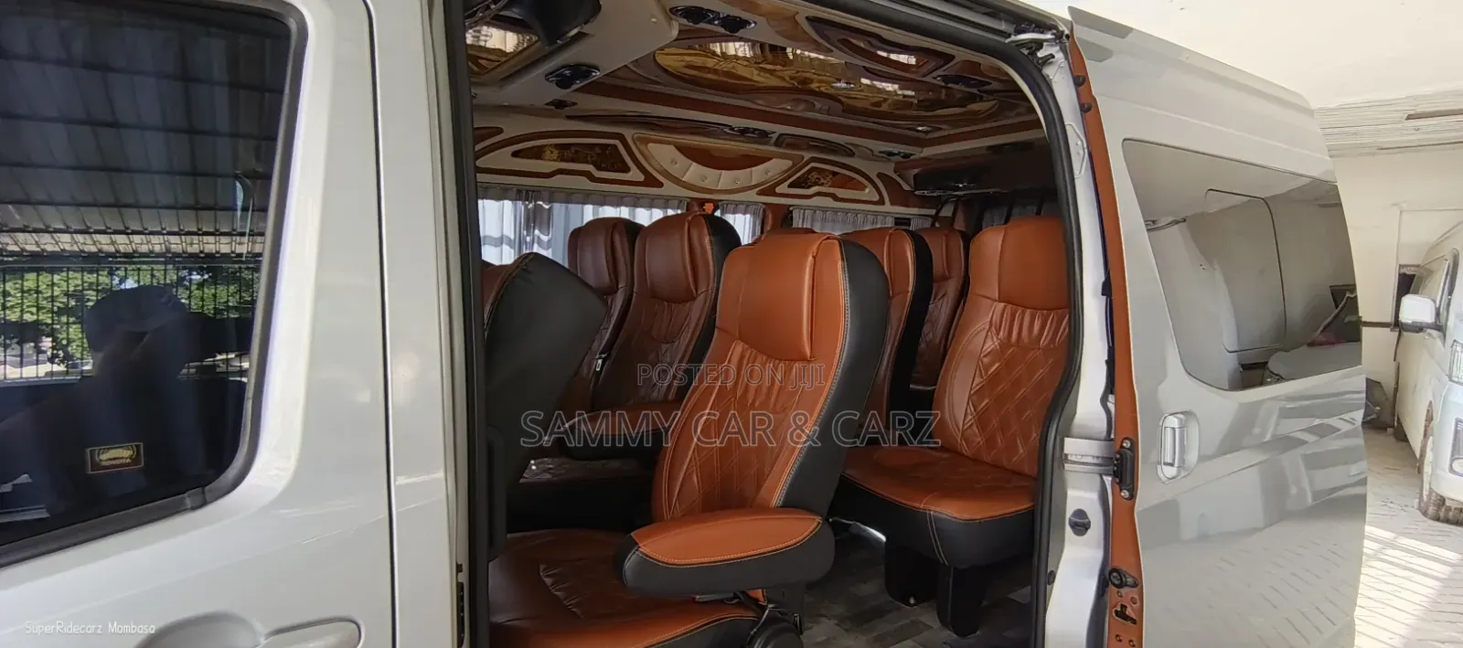 Toyota HiAce 2021 Silver