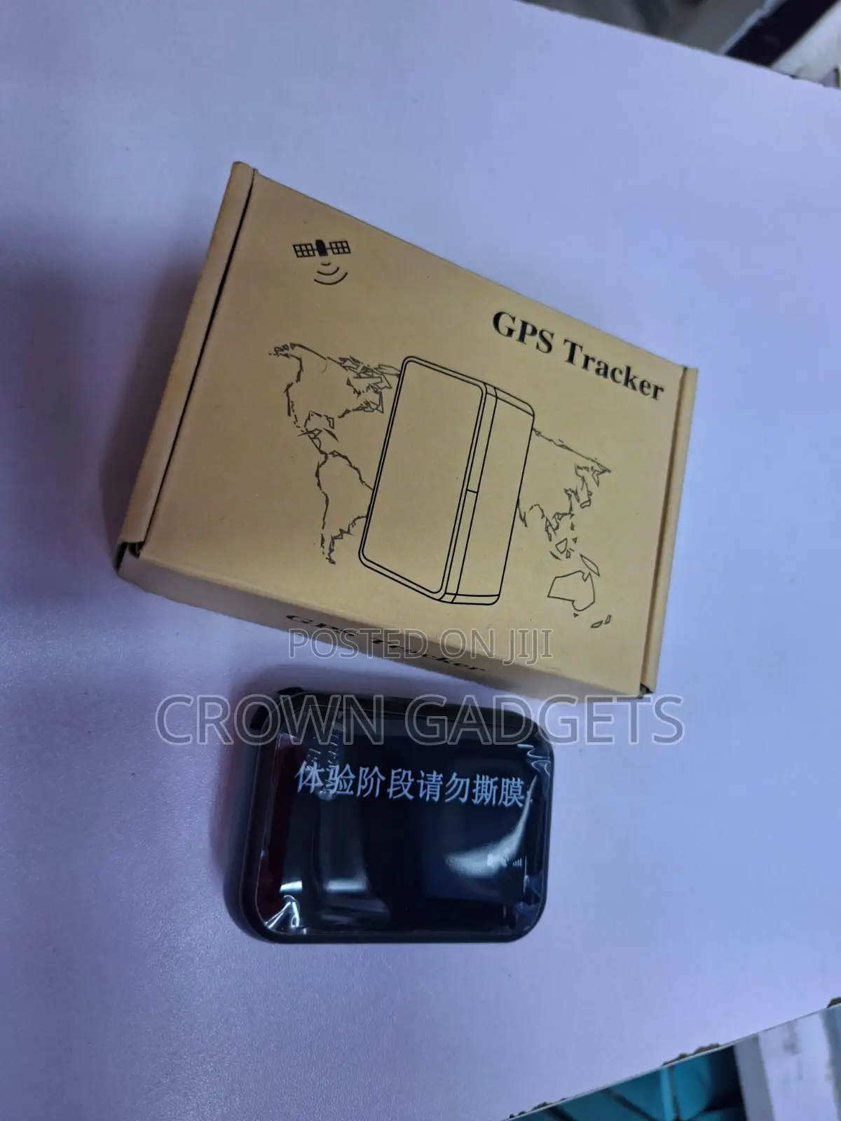 P7 Real Time GPS Tracker With Strong Magnet and Wifi