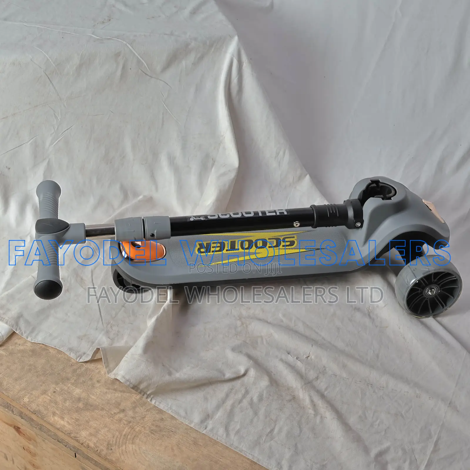 Children's 3-Wheel Scooter With Removable Seat