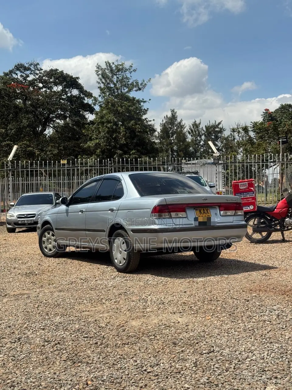 Nissan Sunny B15 Sedan 1.5 2000 Silver