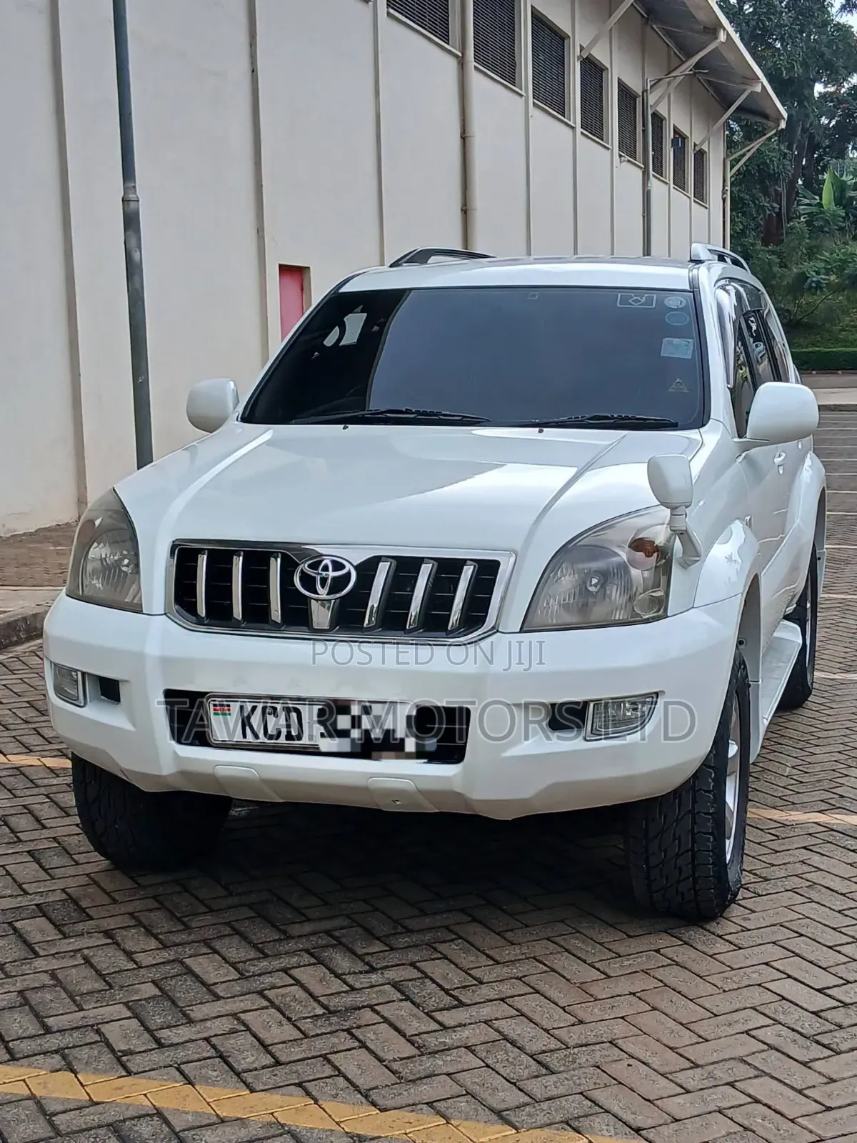 Toyota Land Cruiser Prado 2008 White