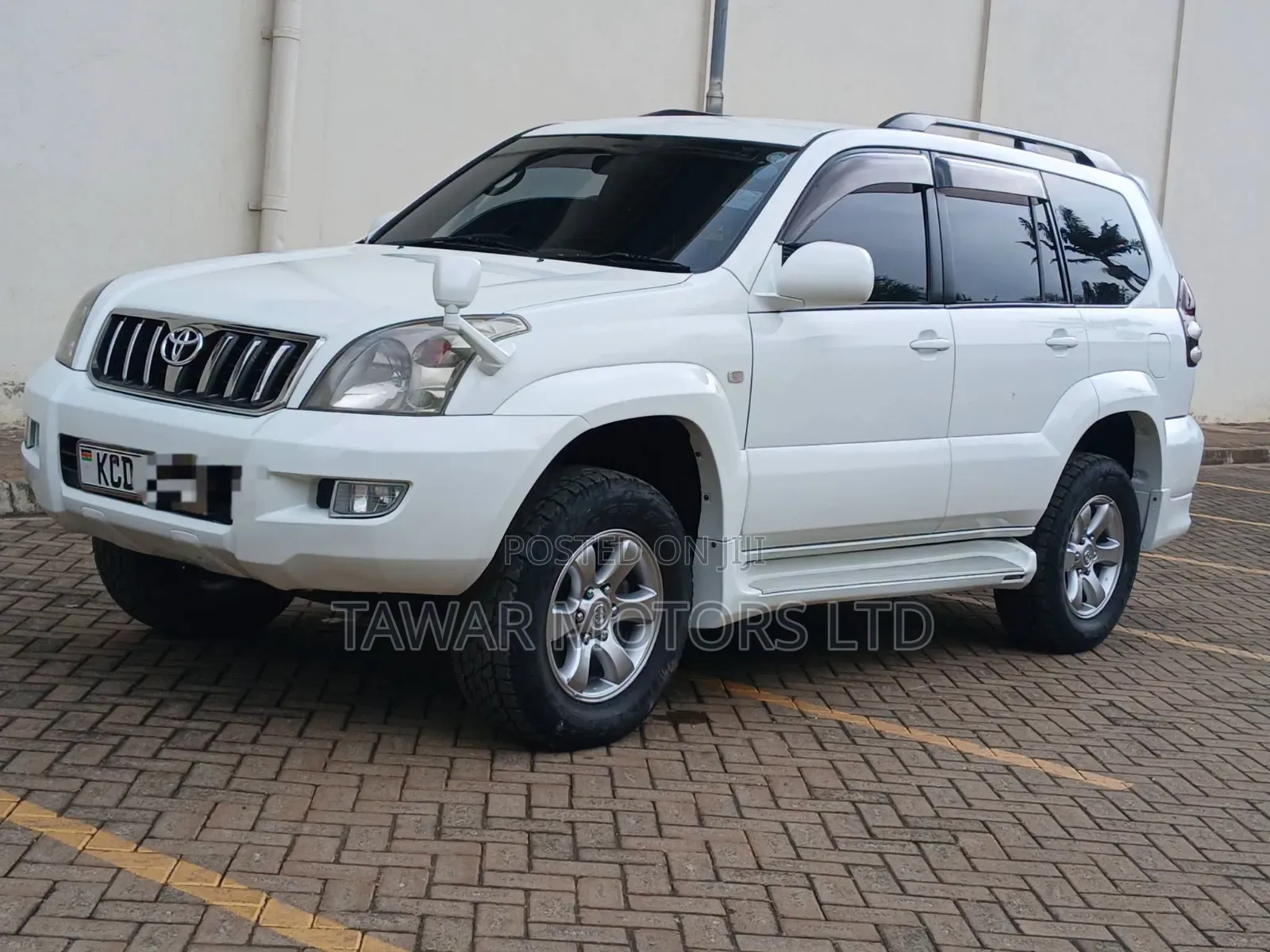 Toyota Land Cruiser Prado 2008 White