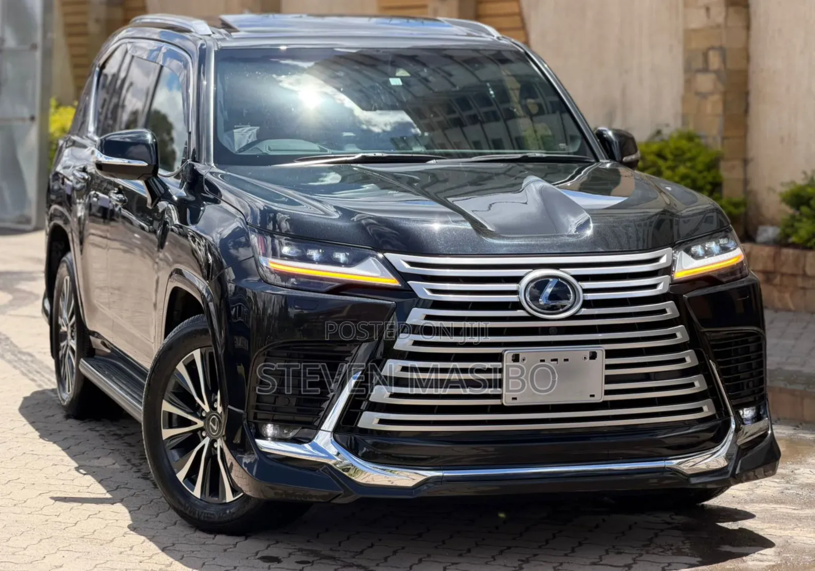 Lexus LX 2022 Black