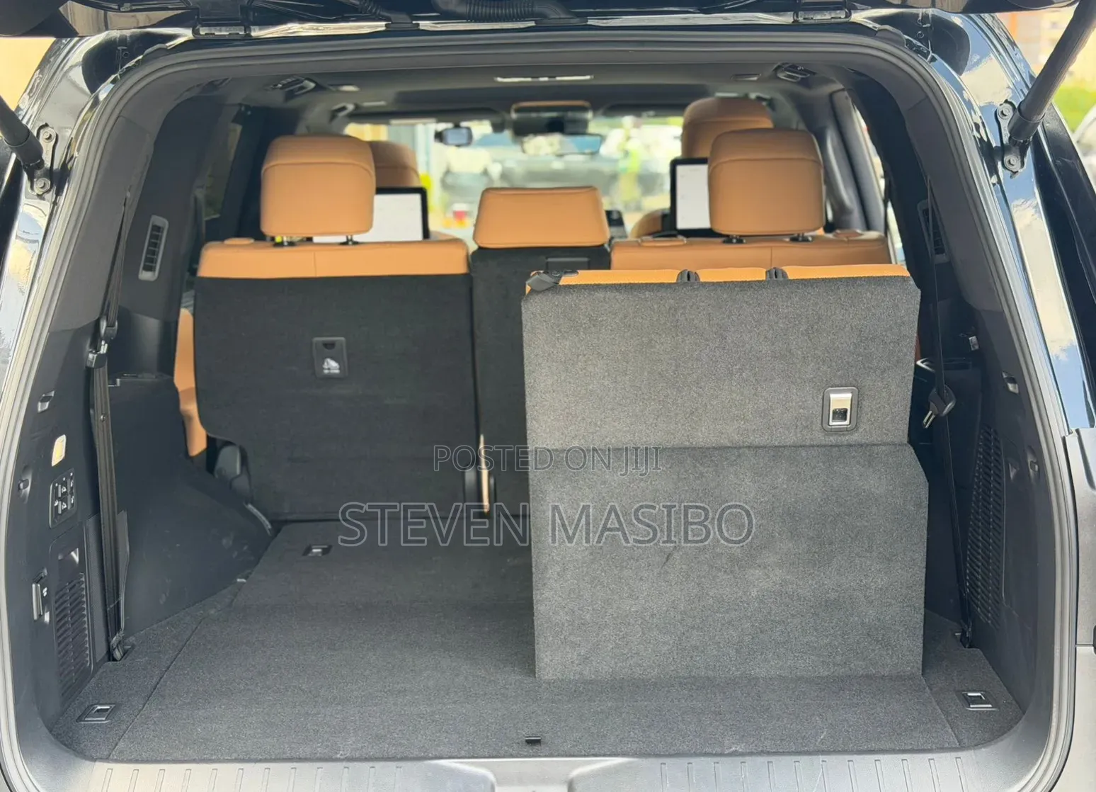 Lexus LX 2022 Black