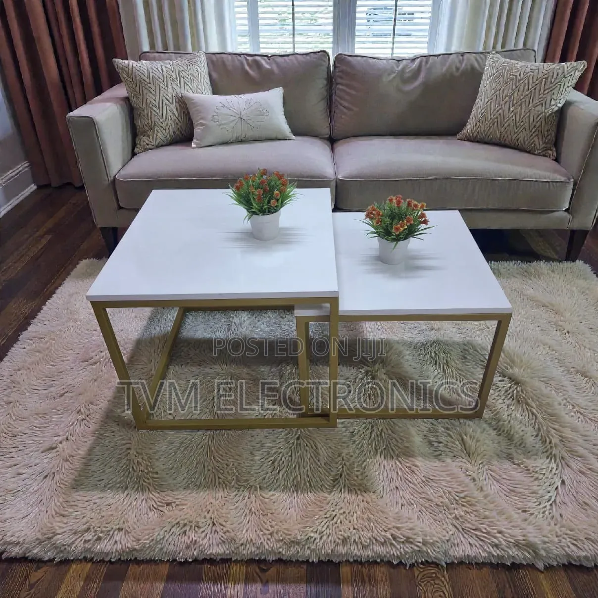 Bree Coffee Tqble Square Nesting Table