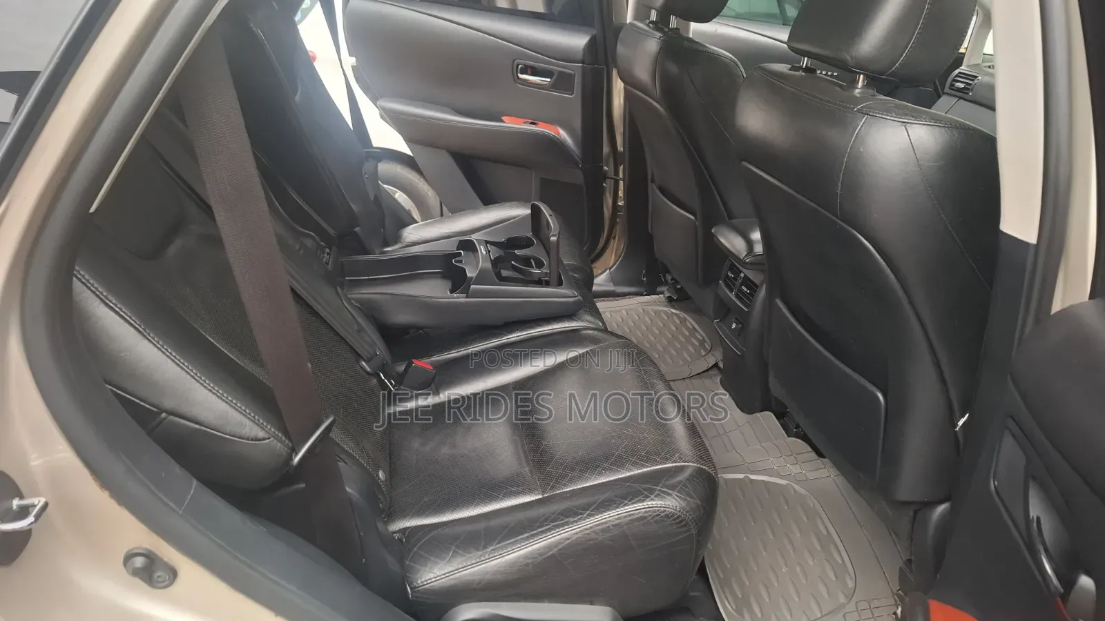 Lexus RX 2010 Gold