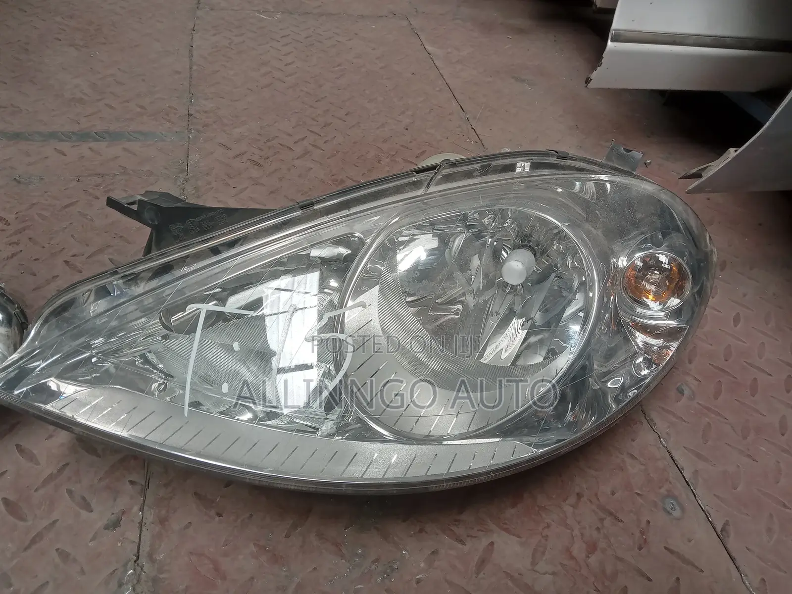 Mercedes Benz a Class Headlight