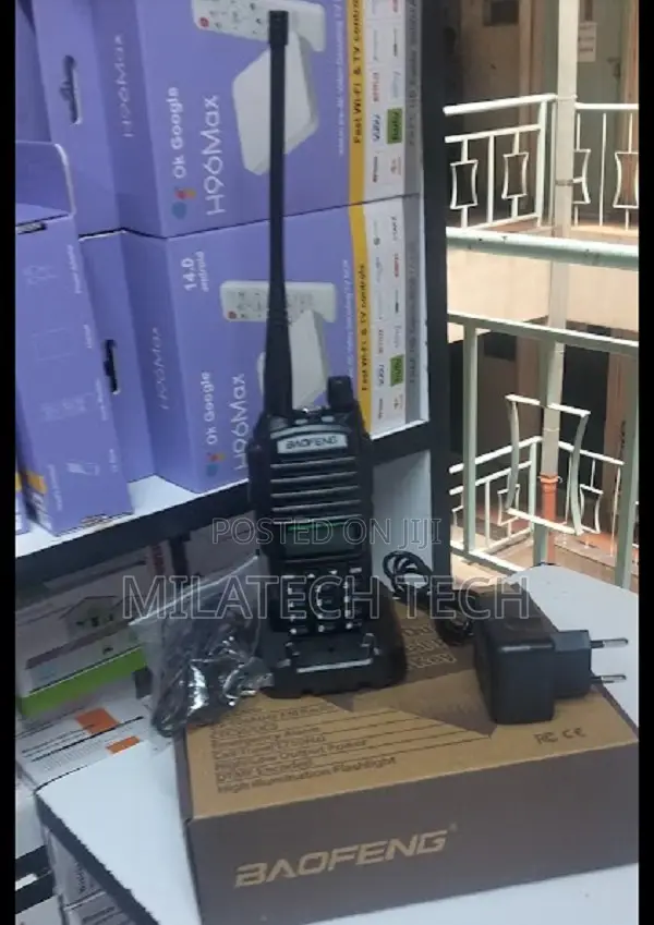 Baofeng Uv-82 Dual-Band Portable Radio