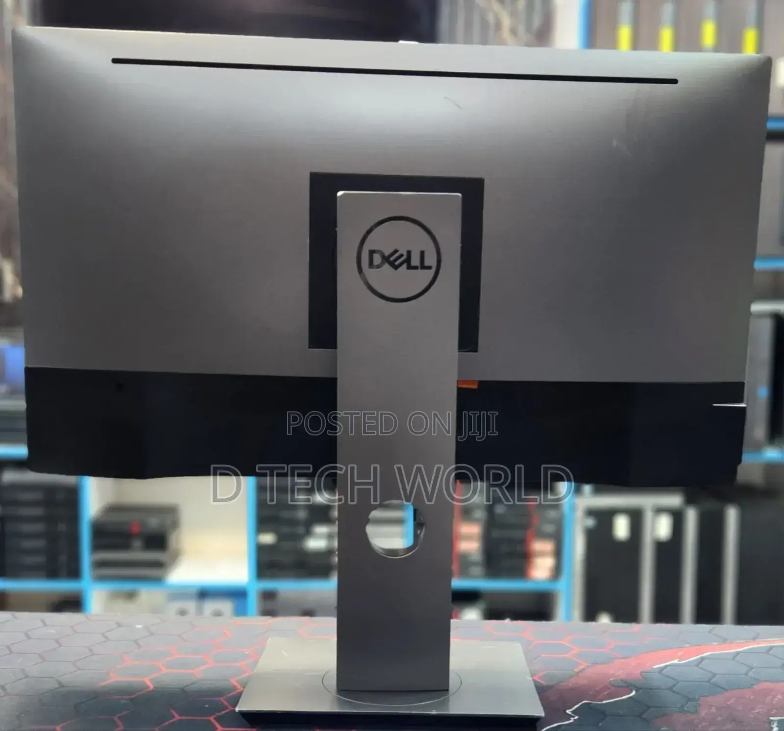 Dell U2417h 24 Inch ( 1920*1080)
2 Display Ports, Hdmi, Mini Display ,
