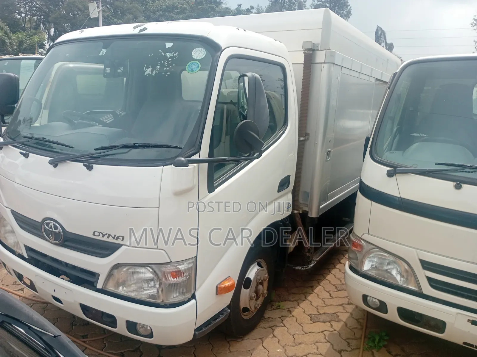 Selling Toyota Dyna Diesel 4000 Cc Automatic