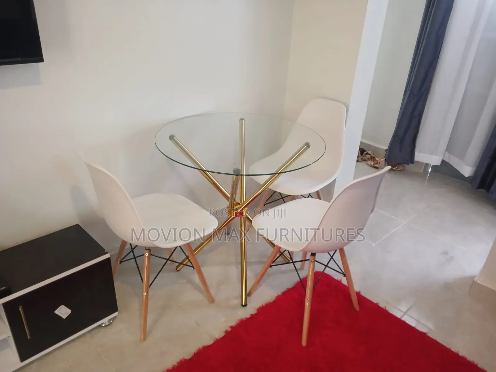 Eames Table Top Glass Dinning Set