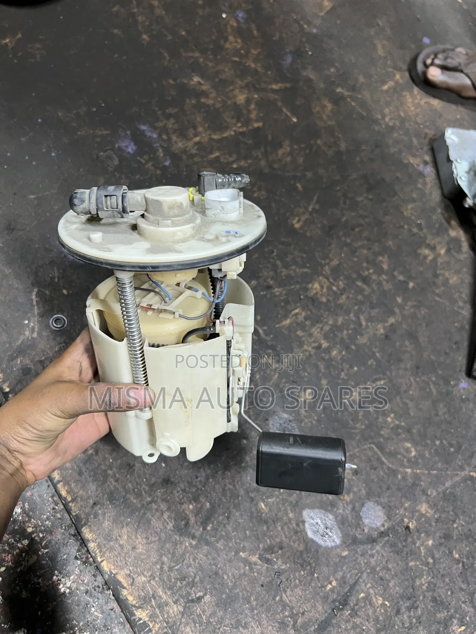 Fuel Pump Toyota Sienta