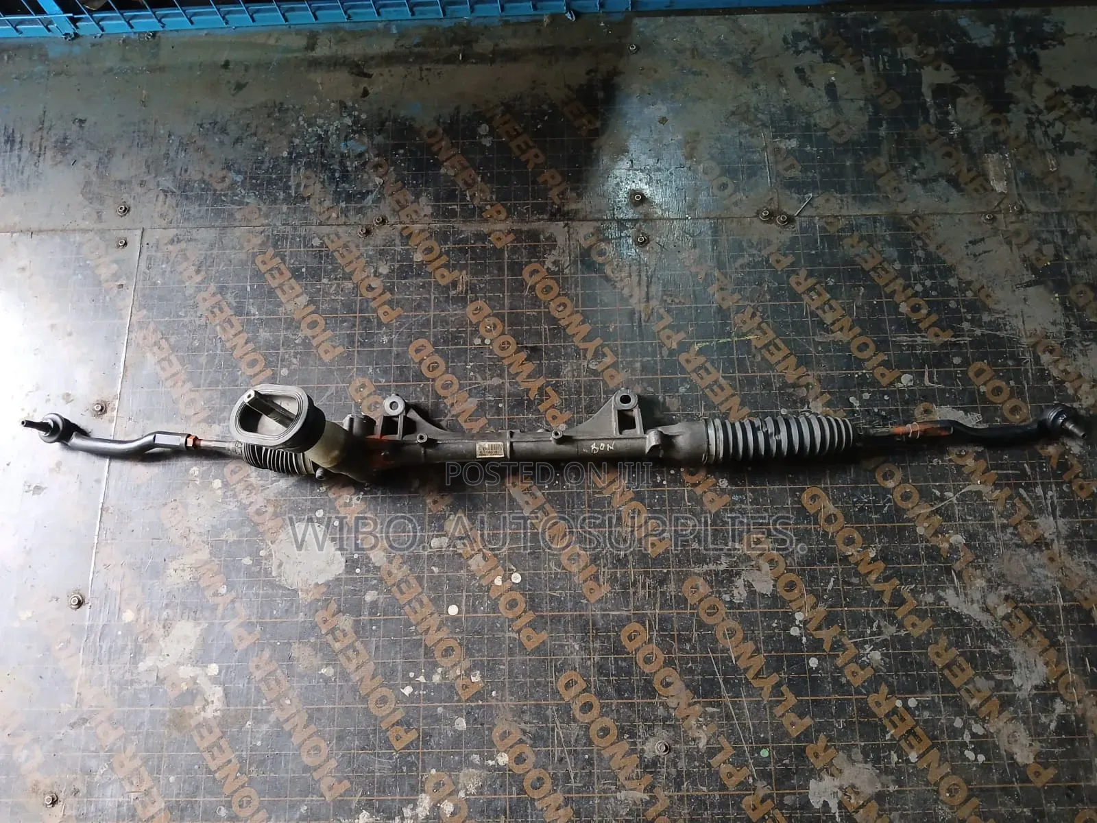 Nissan Tiida Steering Rack