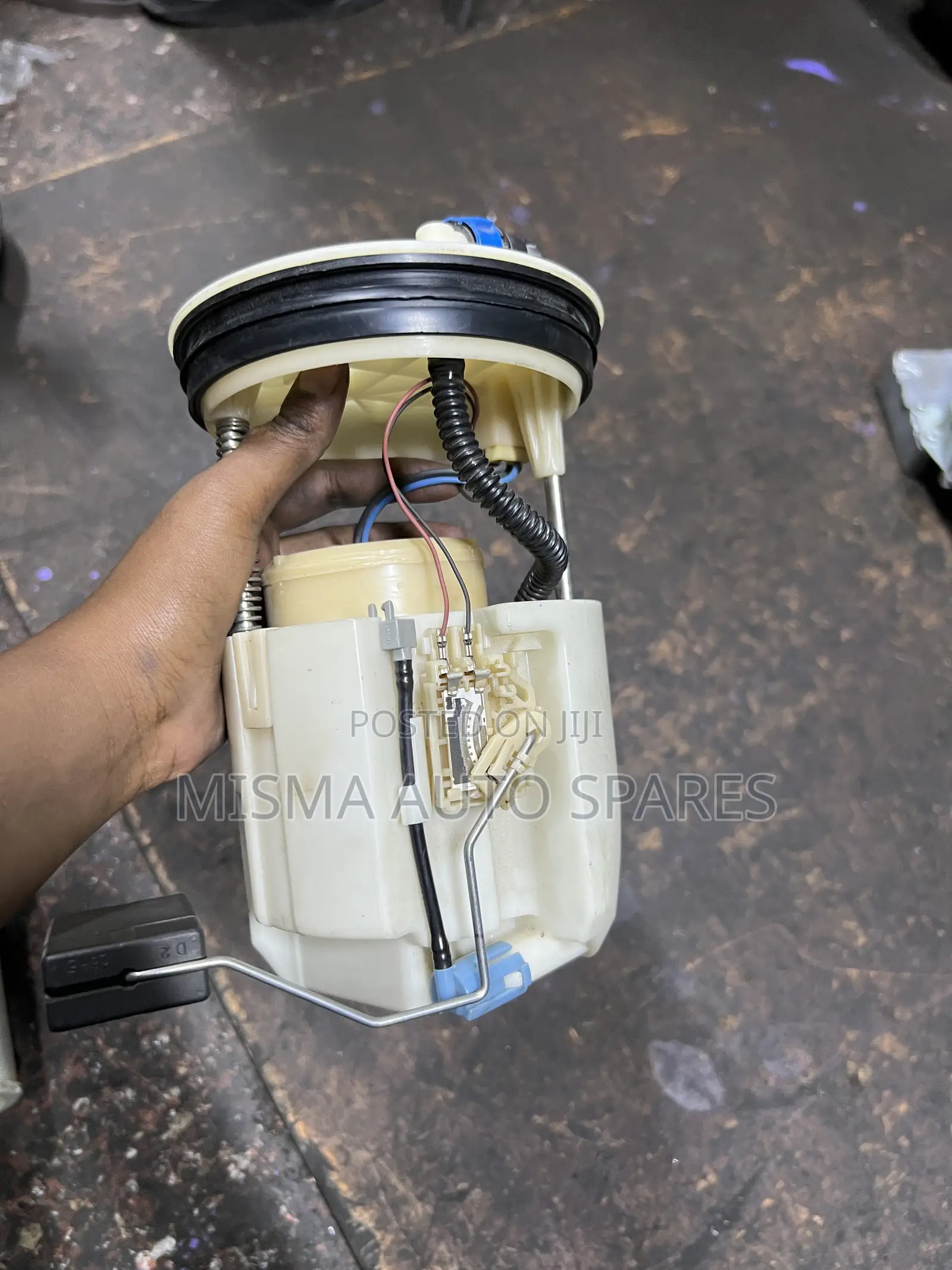 Fuel Pump Mazda Demio