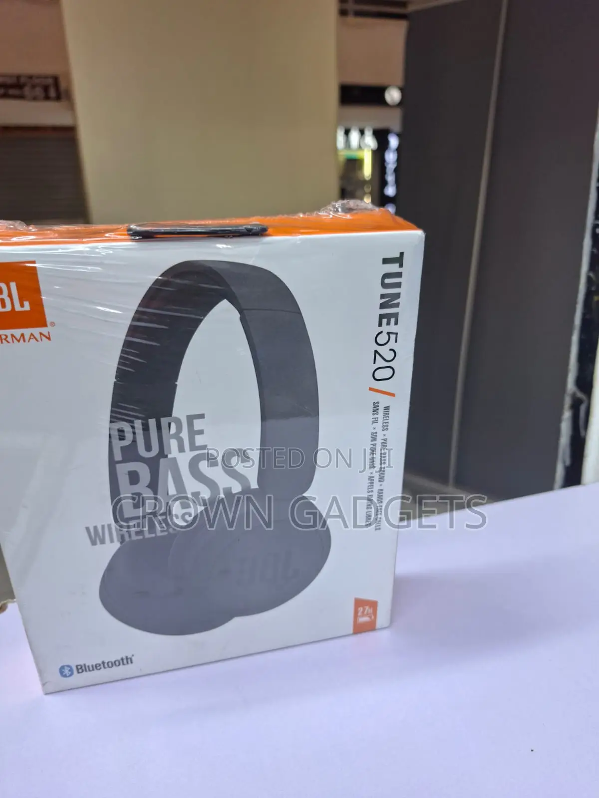 JBL Tune 520bt Wireless Headphones With Deep Bass