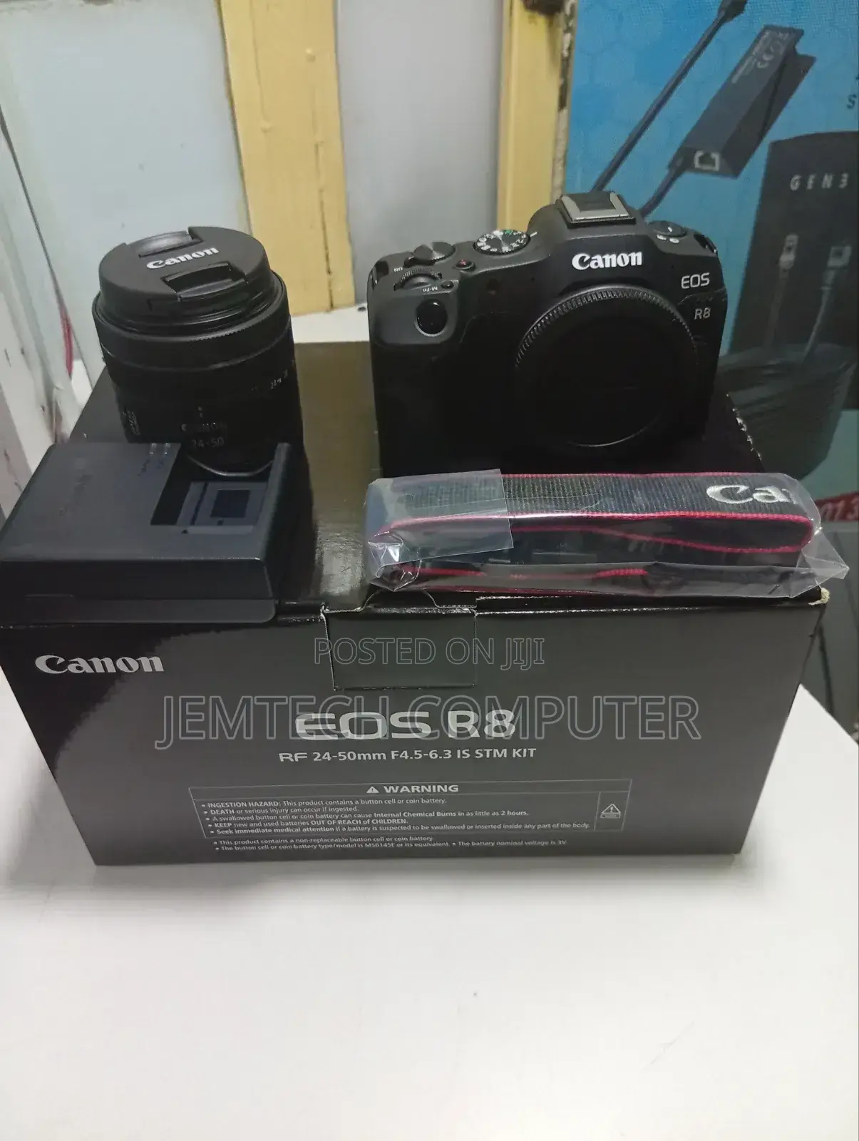 Canon Eos R8 Rf 24-50 (Single) Kit