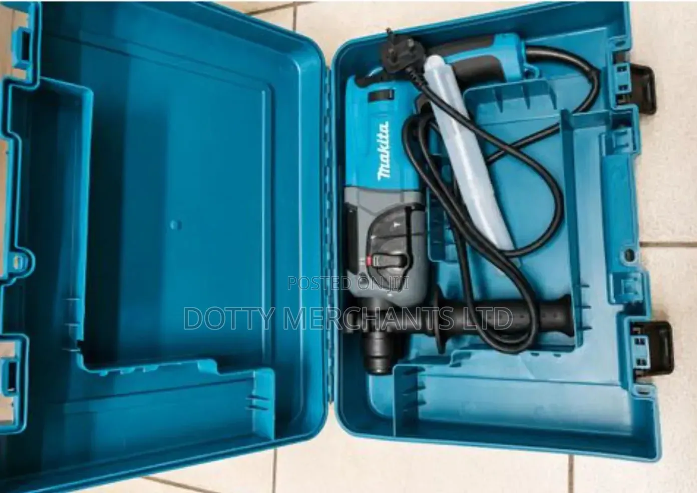 800w Makita Rotary Hammer Drill