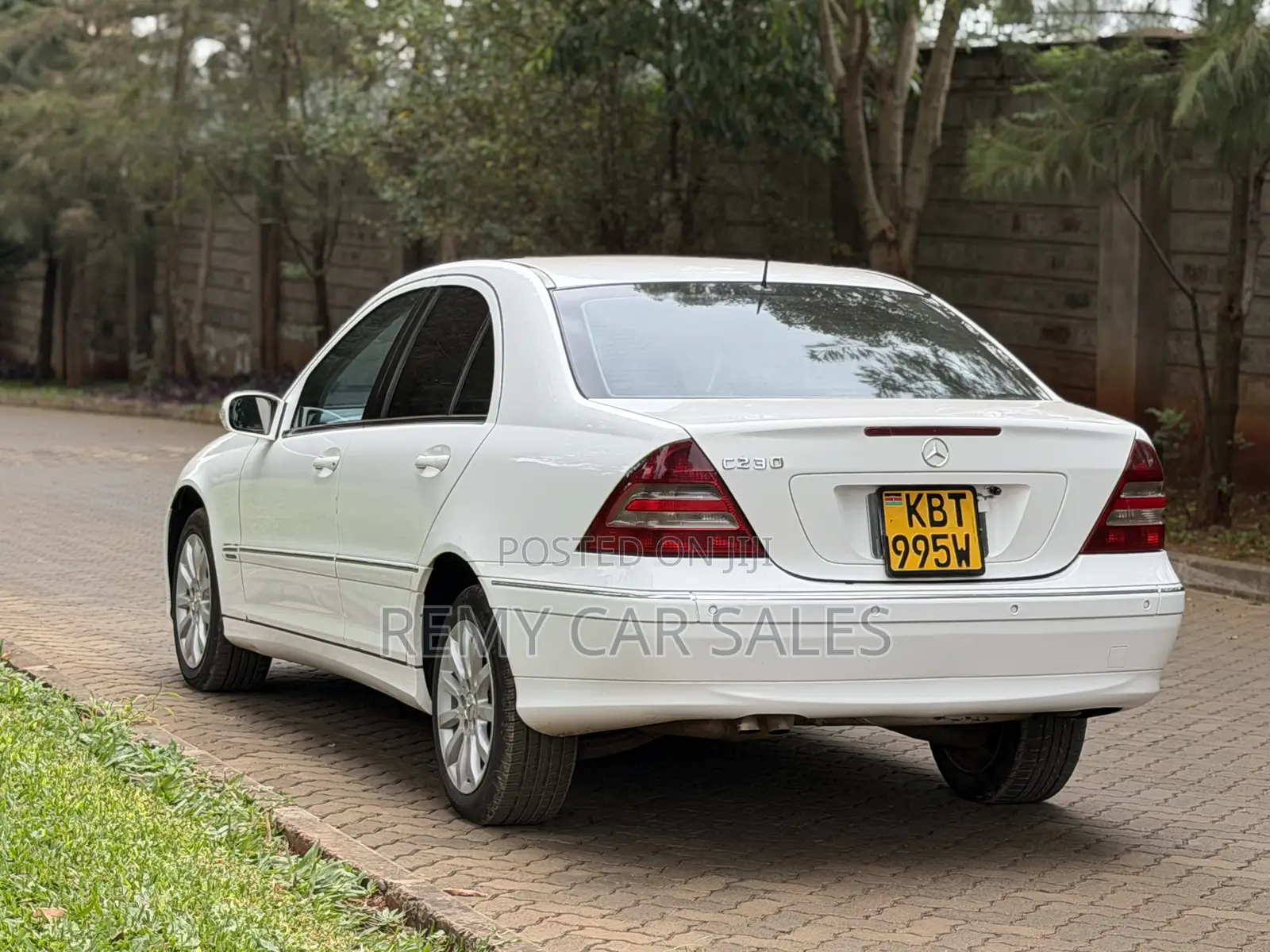 Mercedes-Benz C230 2005 White
