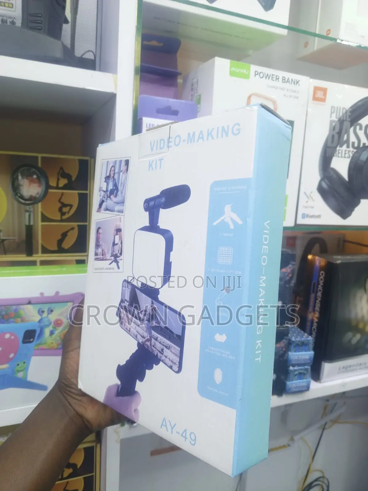 Ay-49 Content Creator Kit With Led Light and Microphone