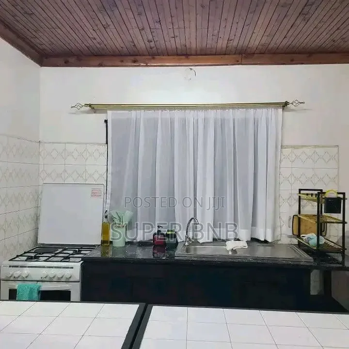 2 3 Bedroom Airbnb in Mlimani Kitale,