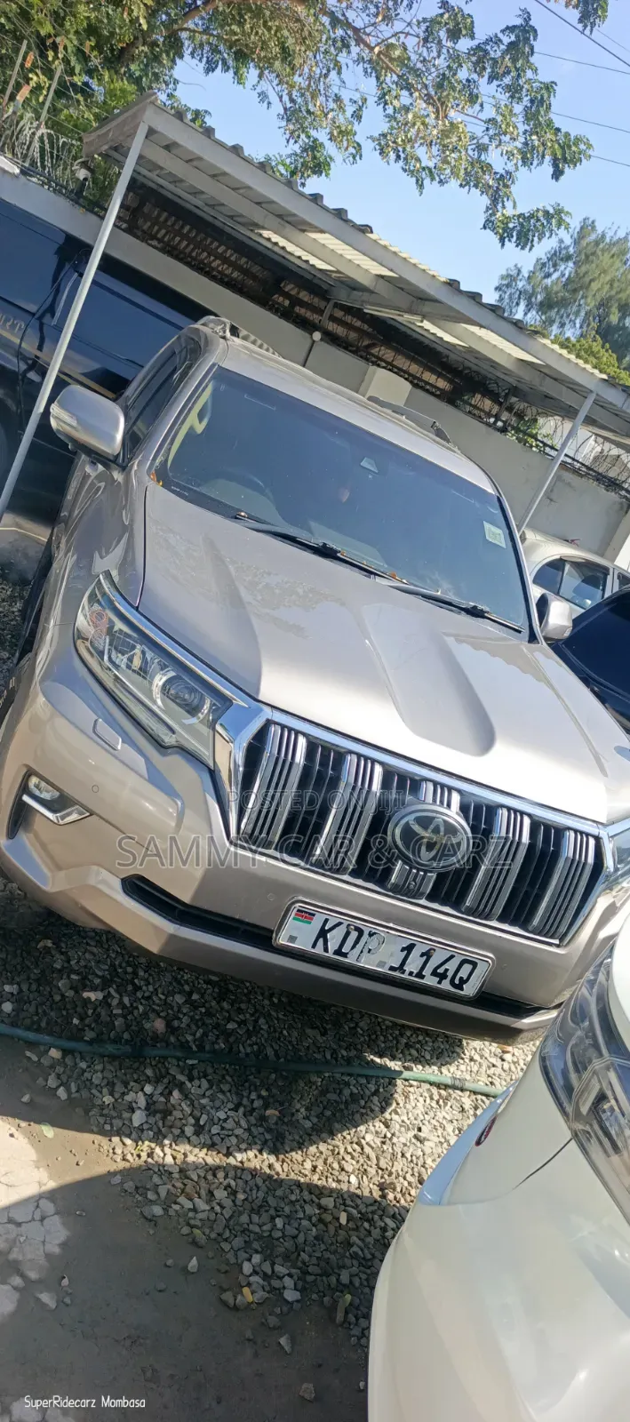 Toyota Land Cruiser Prado 2018 Gold