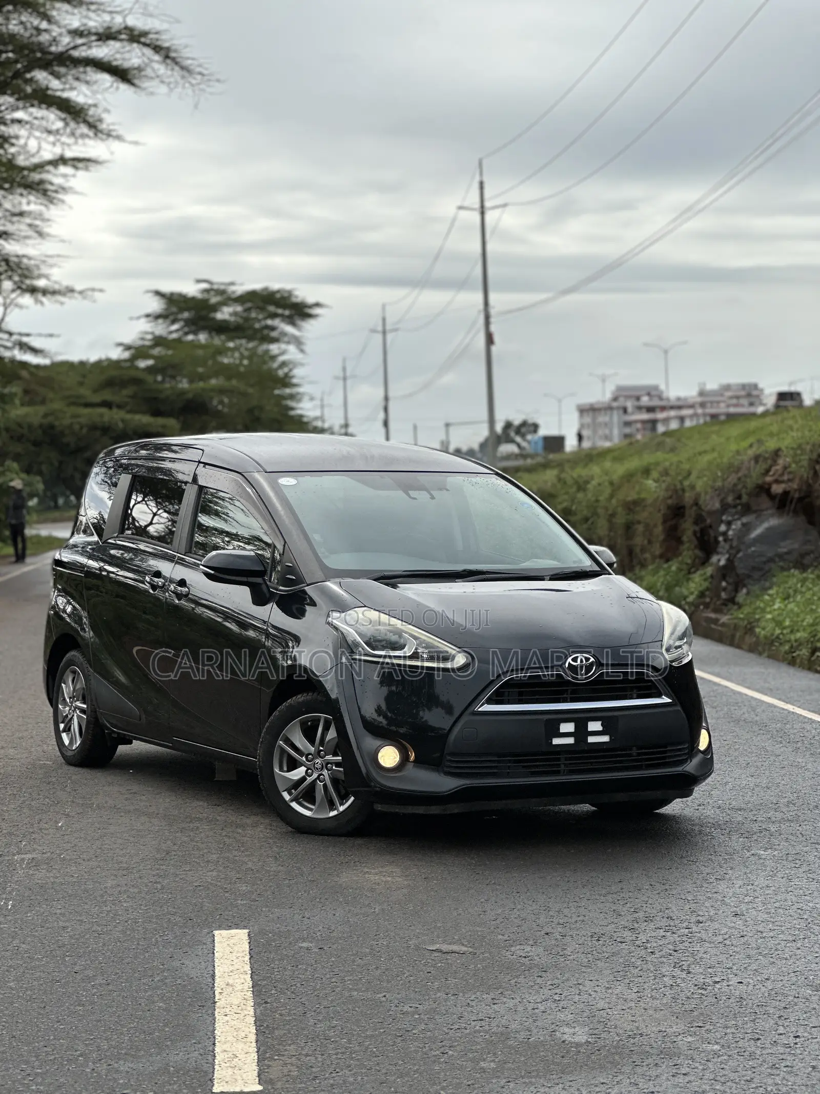 Toyota Sienta 2018 Black