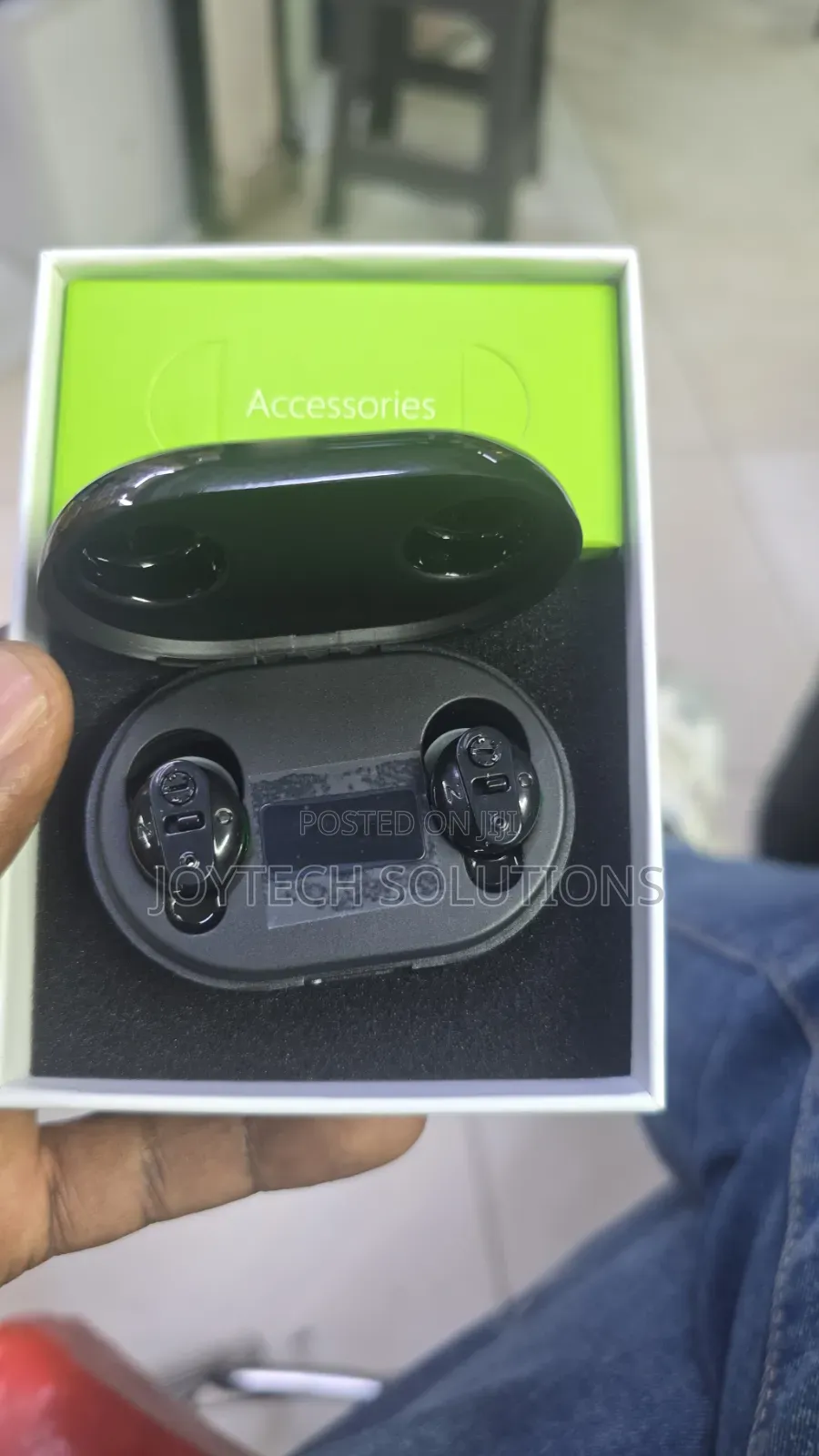 Rechargeable Wireless Hearing Aid Pair – Sleek Discreet Design