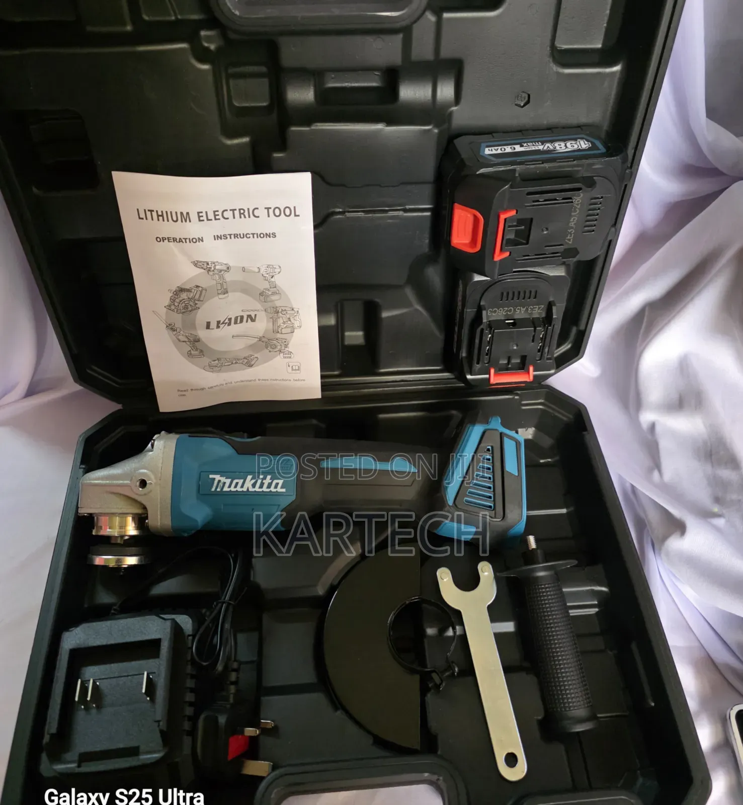 Makita 198v Cordless Angle Grinder With 2 Batteries Charger