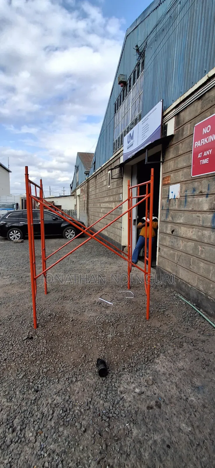 Scaffolding Ladders – Construction Safety Climbing System