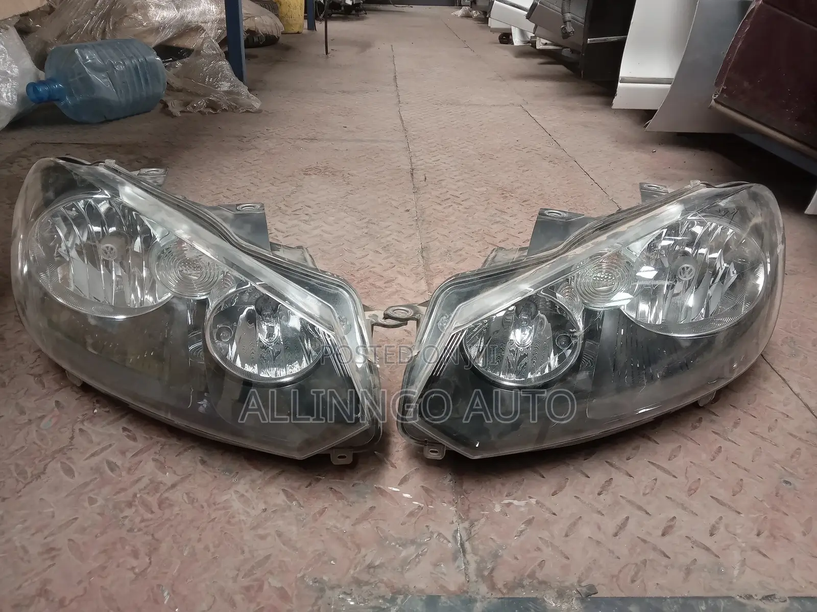 Volkswagen Golf Headlights