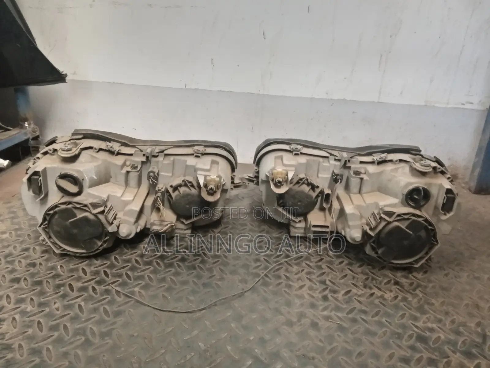 Volkswagen Up Headlights