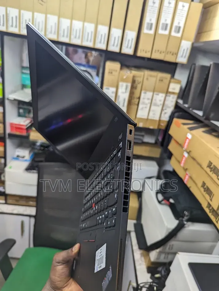Laptop Lenovo ThinkPad X280 16GB Intel Core i7 SSD 256GB