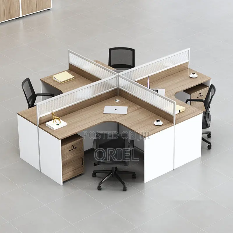 Office Workstation : Curved 4-Seater Workstation
