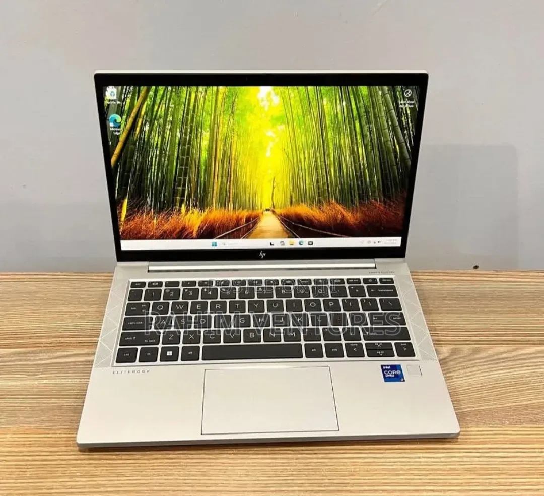 Laptop HP EliteBook 830 G8 16GB Intel Core i7 SSD 512GB