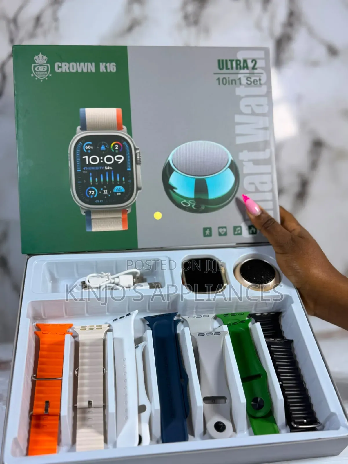 Crown Smart Watch 7 Strap + 1 Smart Watch+1 Bluetooth Speaker