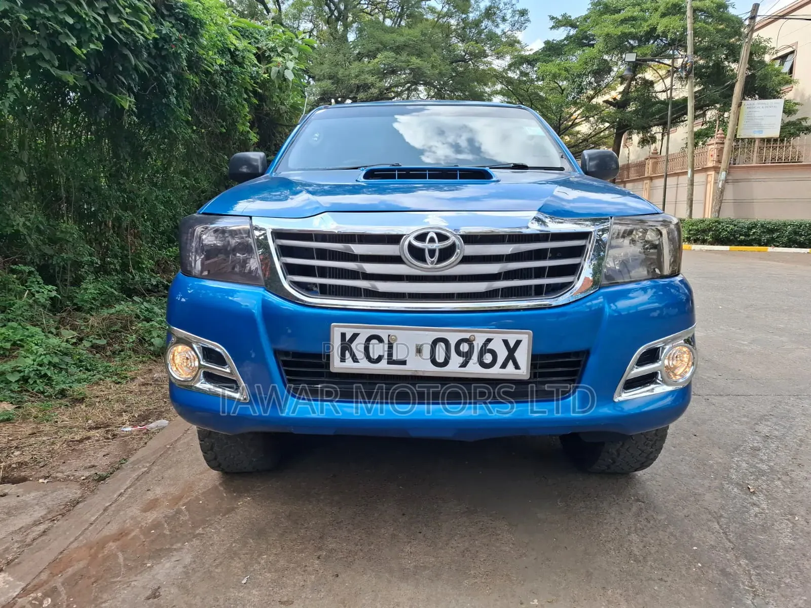 Toyota Hilux 2009 Blue