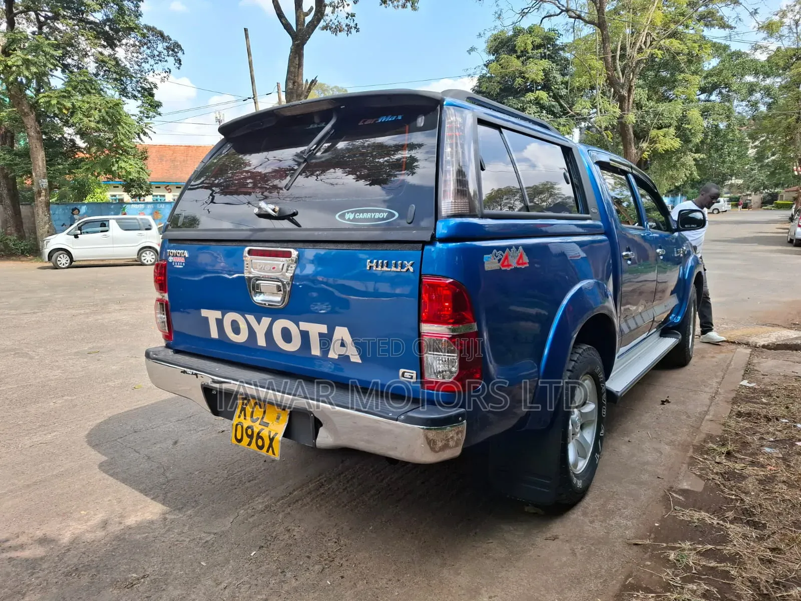 Toyota Hilux 2009 Blue