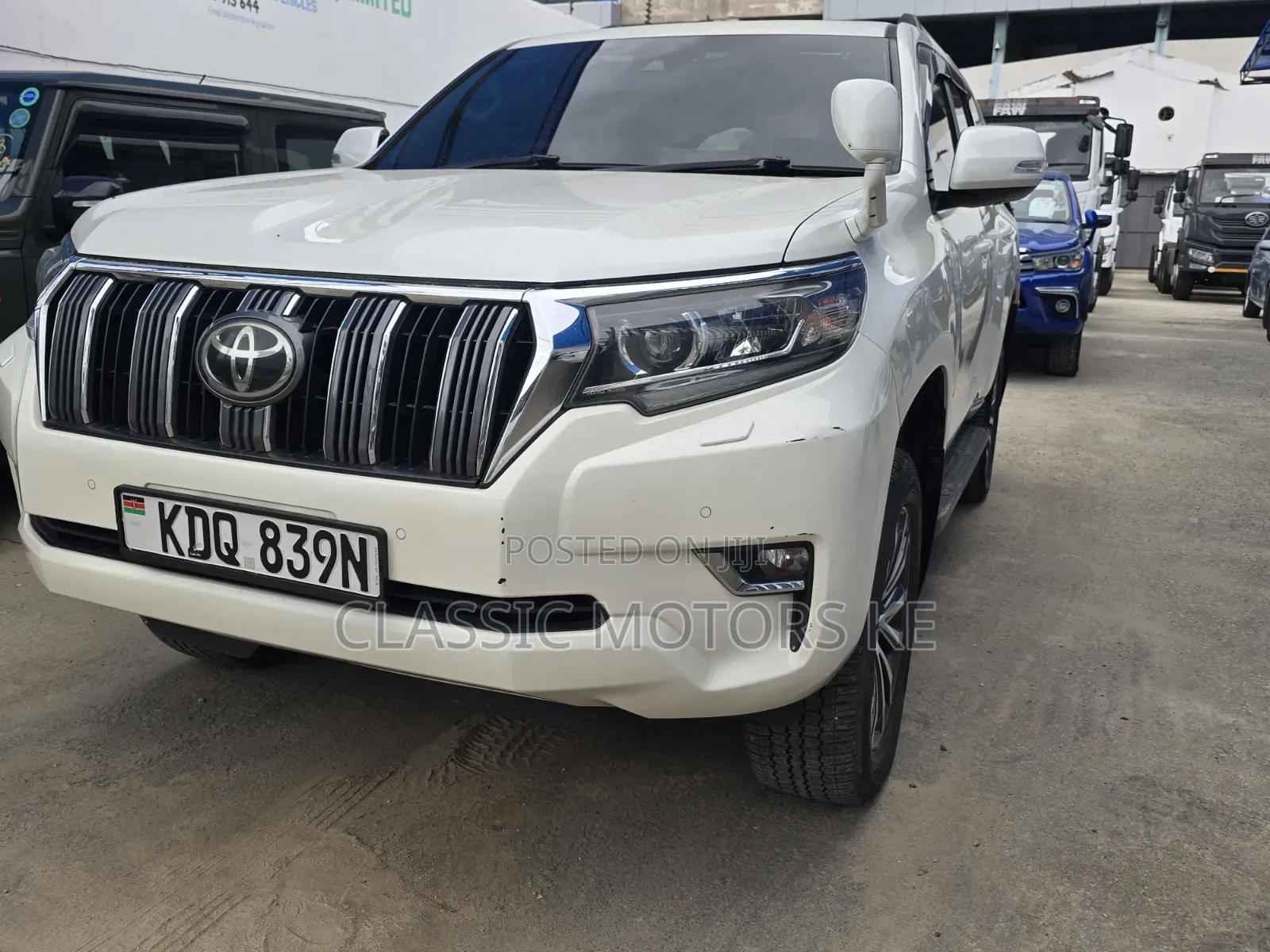 Toyota Land Cruiser Prado 2018 White