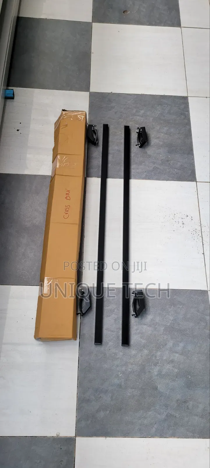 Universal Roof Cargo Crossbar