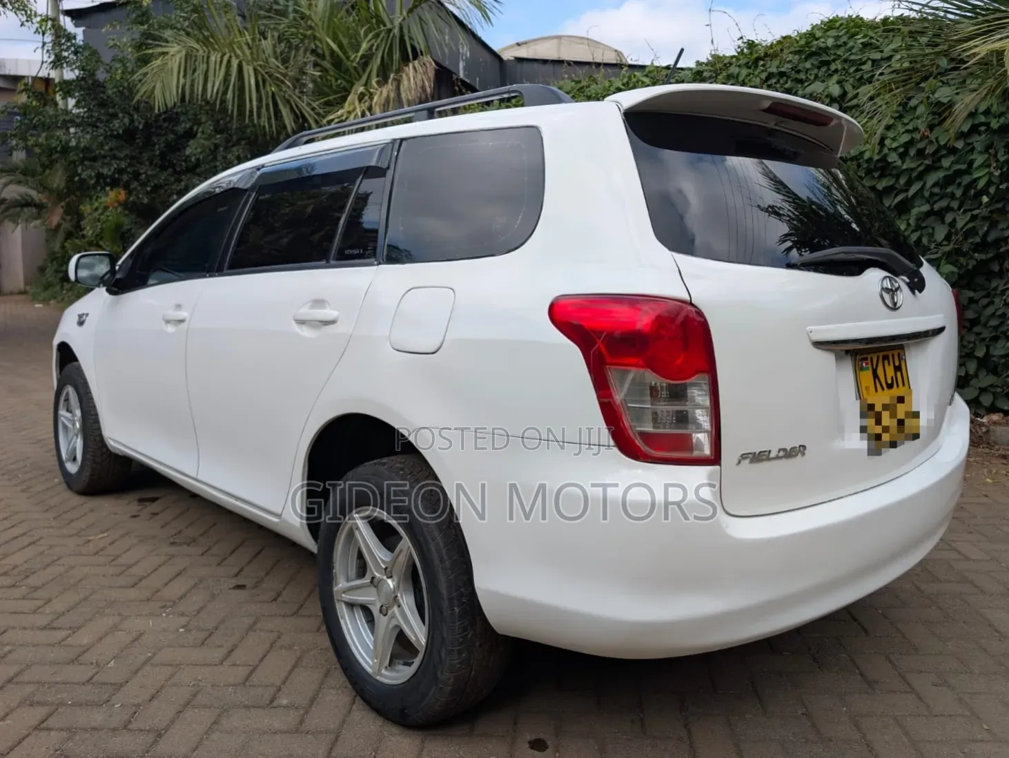 Toyota Corolla Fielder 2009 White