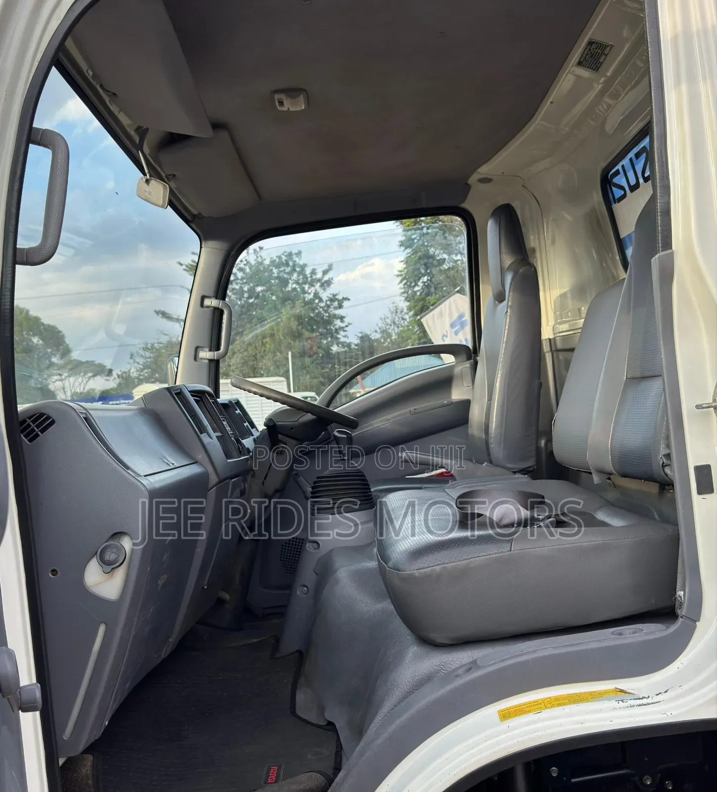 Isuzu NQR Local 2023