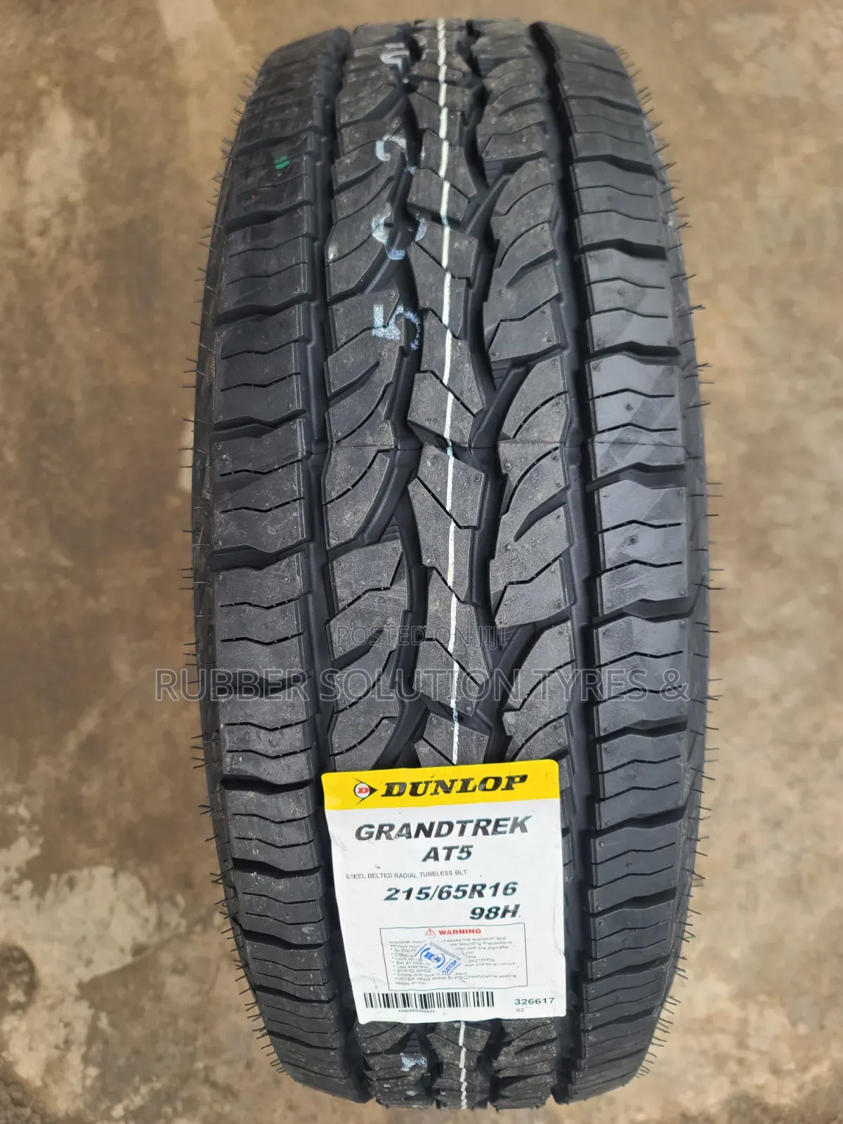 215 /65 R16 Dunlop Tyres 98h Grandtrek a/T5 All-Terrain
